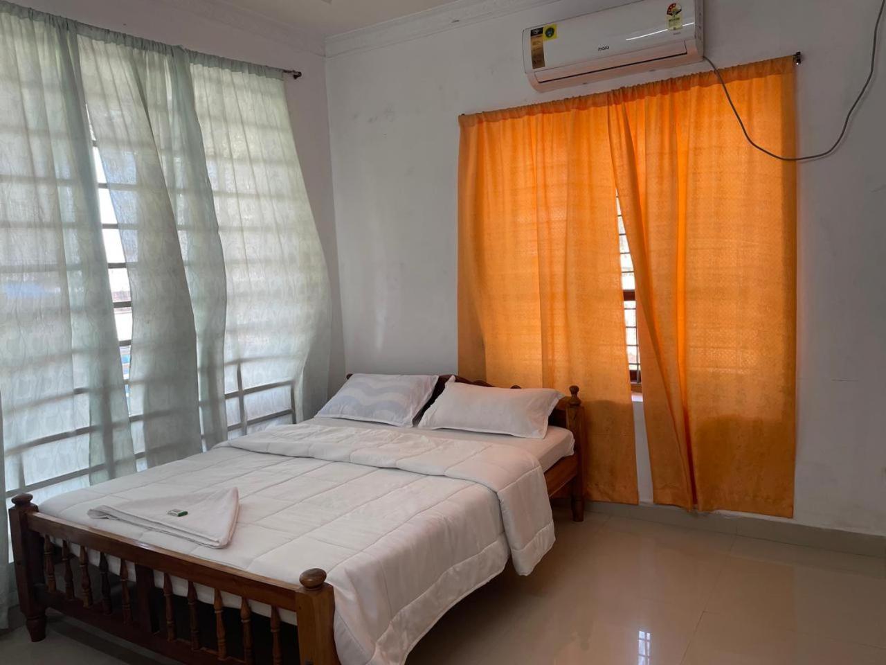 Somatheertham Resort Thiruvananthapuram Camera foto