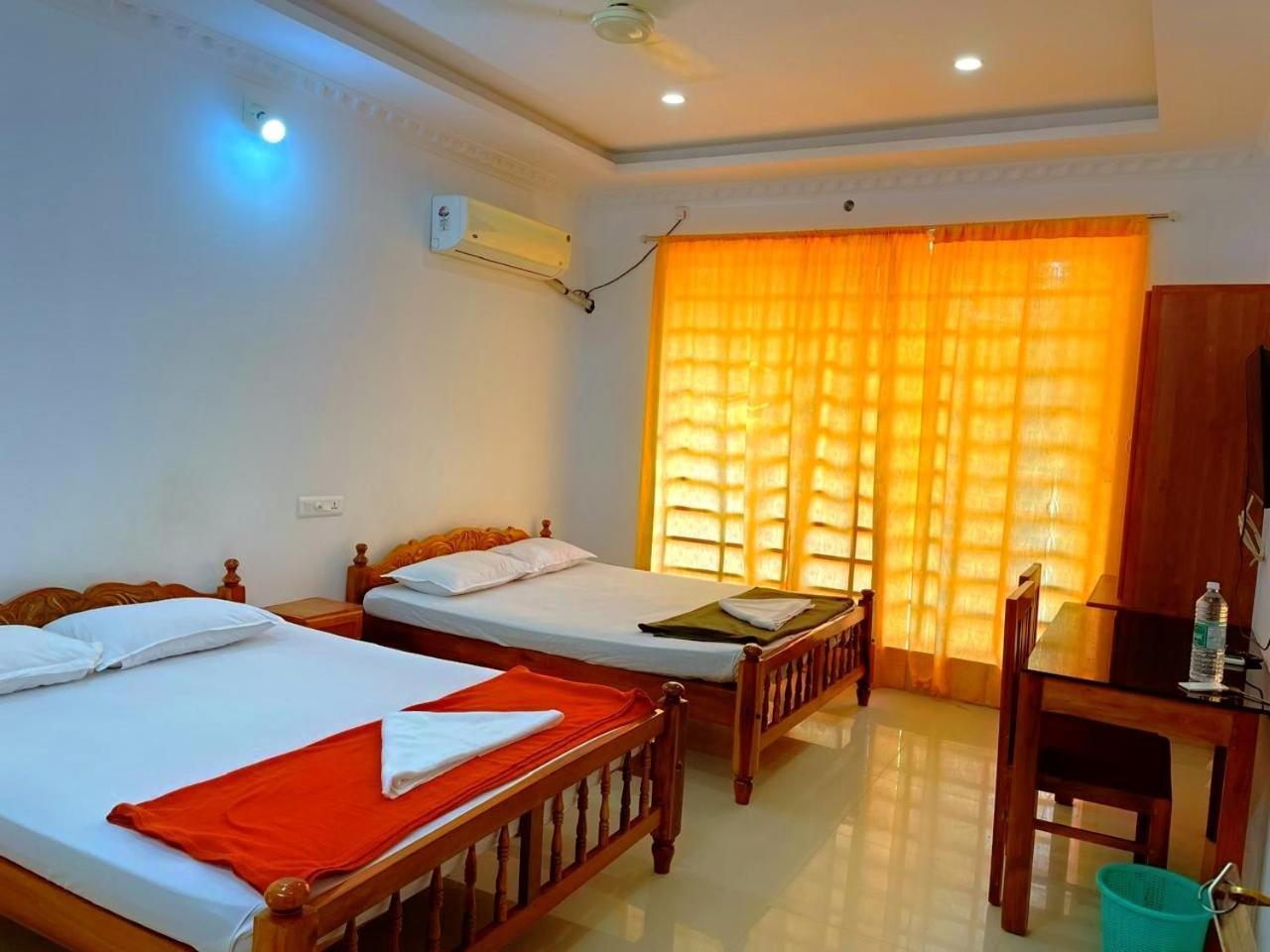 Somatheertham Resort Thiruvananthapuram Camera foto