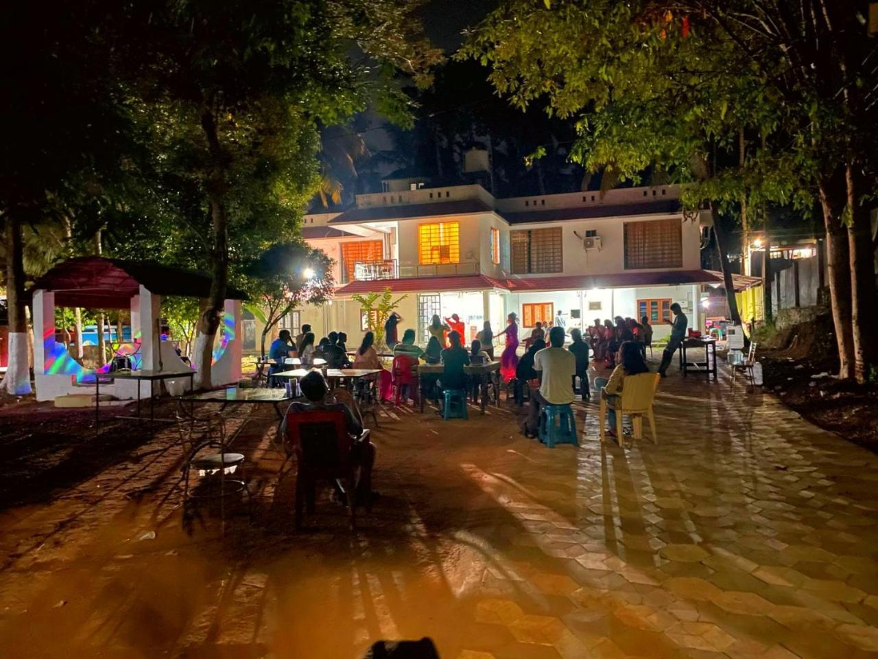 Somatheertham Resort Thiruvananthapuram Esterno foto